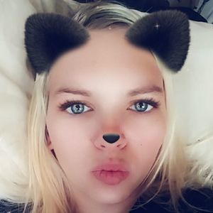 Meet your Posher, Deonna